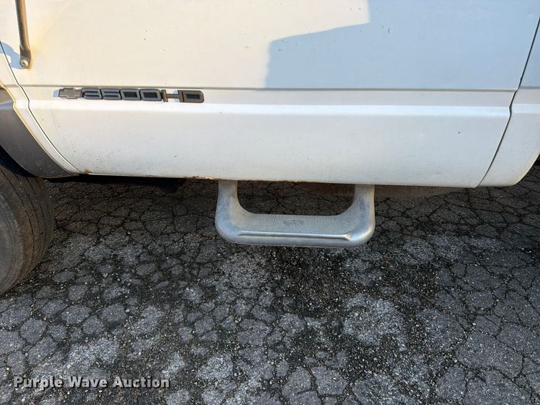 image for item FK3870 2000 Chevrolet 3500HD dump flatbed pickup truck