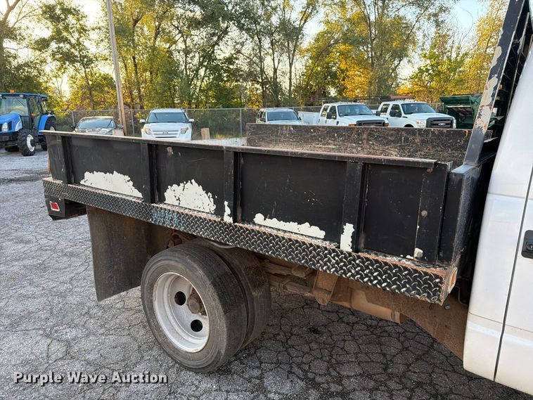 image for item FK3870 2000 Chevrolet 3500HD dump flatbed pickup truck