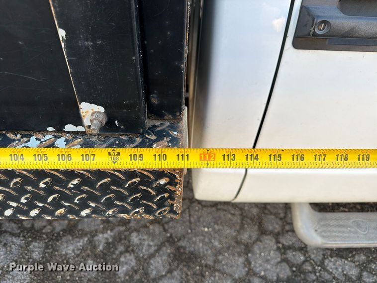 image for item FK3870 2000 Chevrolet 3500HD dump flatbed pickup truck