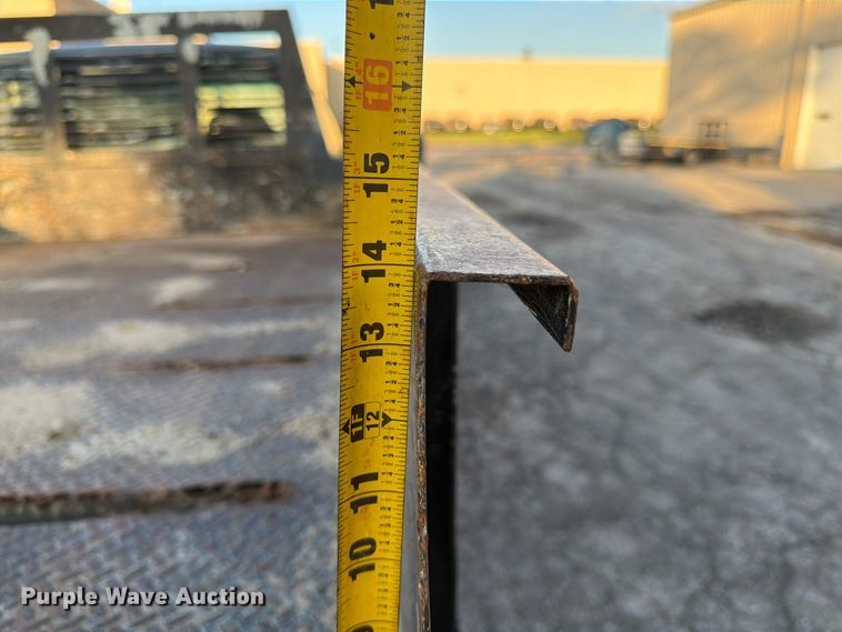 image for item FK3870 2000 Chevrolet 3500HD dump flatbed pickup truck