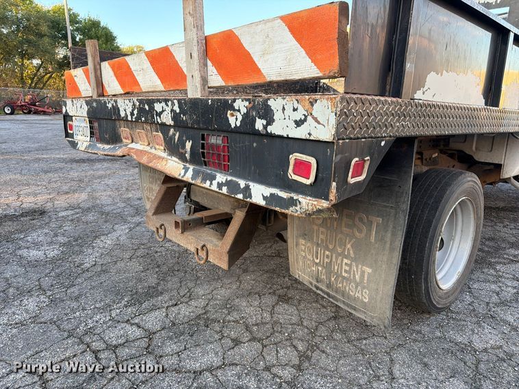 image for item FK3870 2000 Chevrolet 3500HD dump flatbed pickup truck