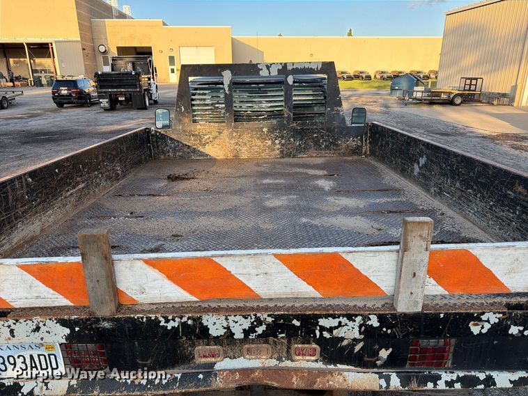 image for item FK3870 2000 Chevrolet 3500HD dump flatbed pickup truck