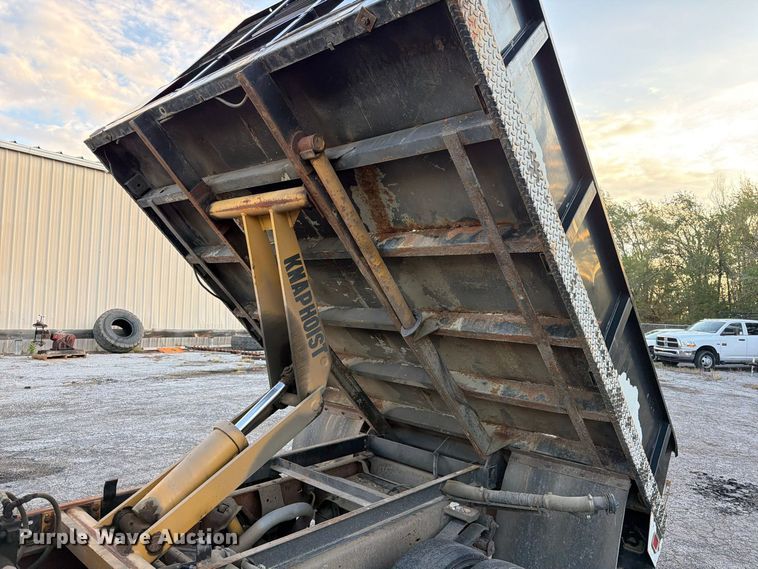 image for item FK3870 2000 Chevrolet 3500HD dump flatbed pickup truck