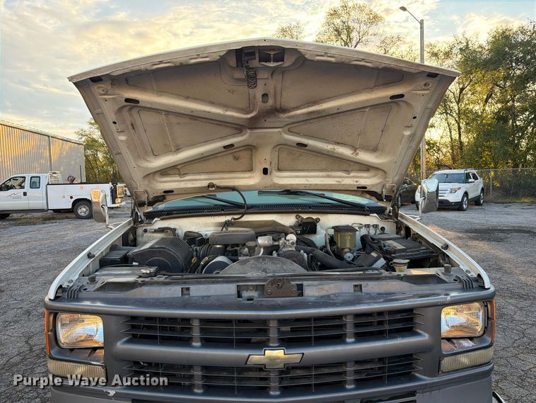 image for item FK3870 2000 Chevrolet 3500HD dump flatbed pickup truck