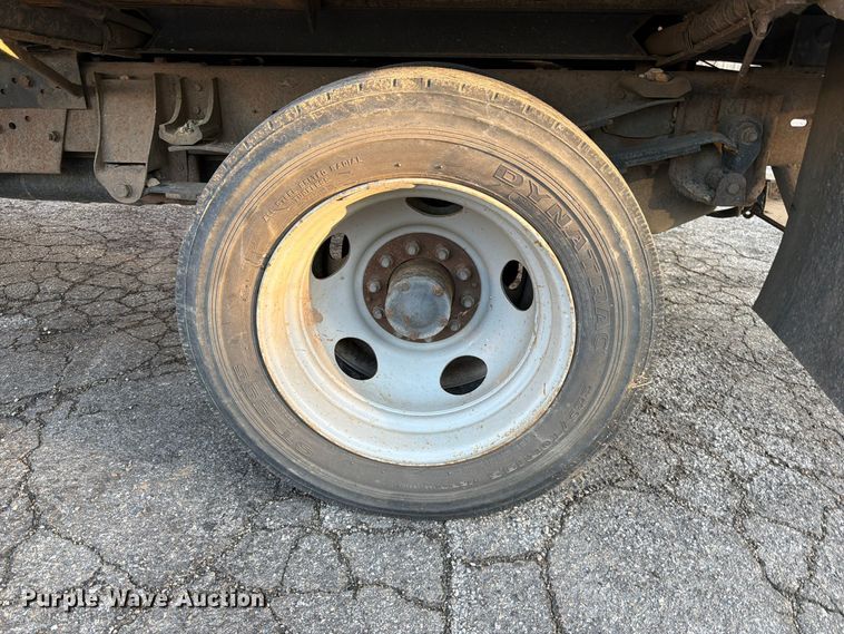 image for item FK3870 2000 Chevrolet 3500HD dump flatbed pickup truck