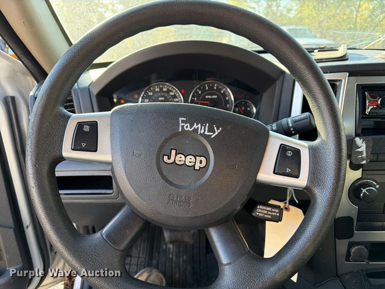 image for item FK3875 2008 Jeep Grand Cherokee Laredo SUV