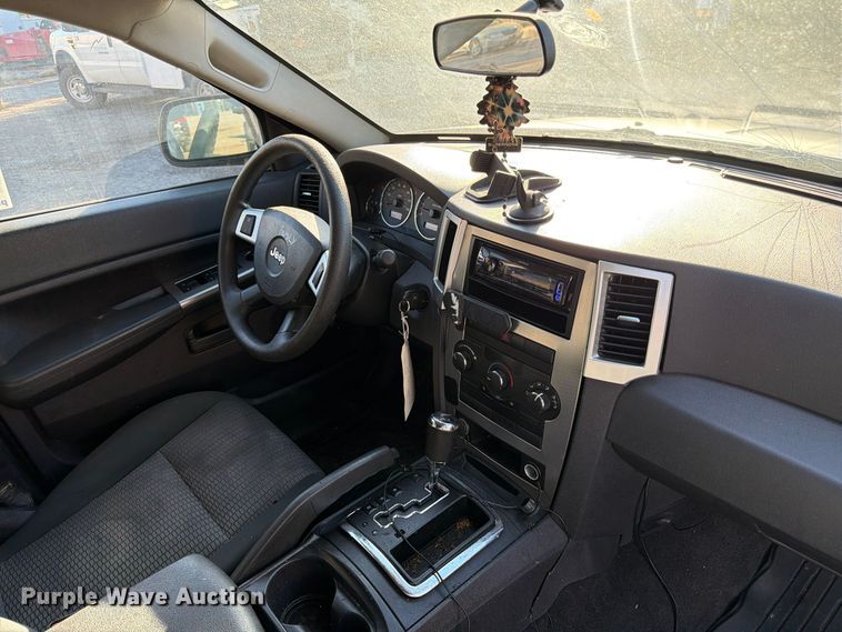 image for item FK3875 2008 Jeep Grand Cherokee Laredo SUV