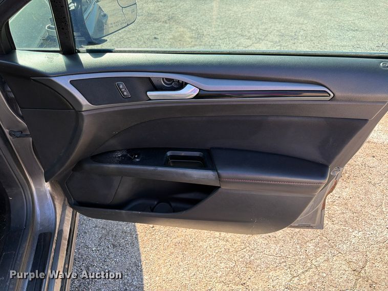 image for item FK3877 2013 Ford Fusion 