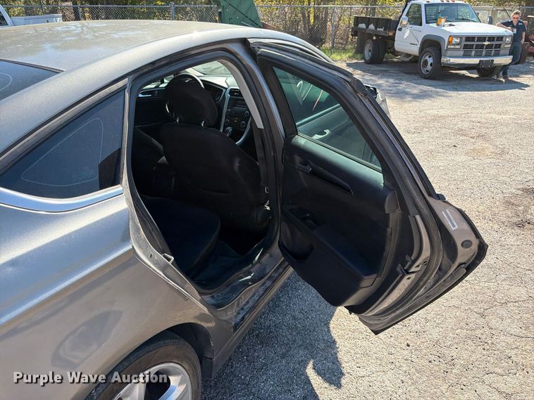 image for item FK3877 2013 Ford Fusion 