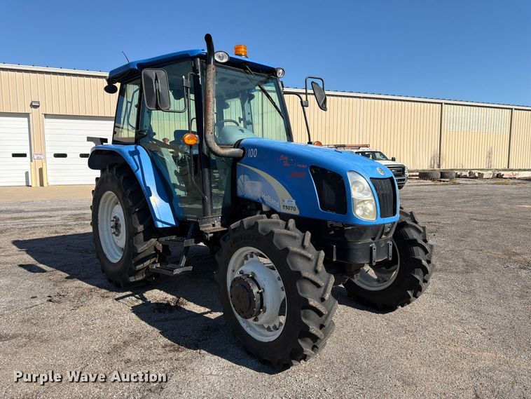 image for item FK3878 2012 New Holland T5070 MFWD tractor