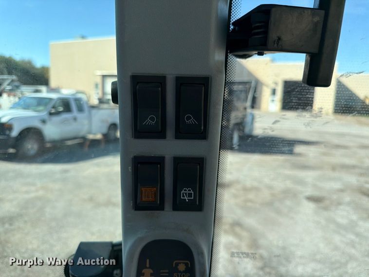 image for item FK3878 2012 New Holland T5070 MFWD tractor