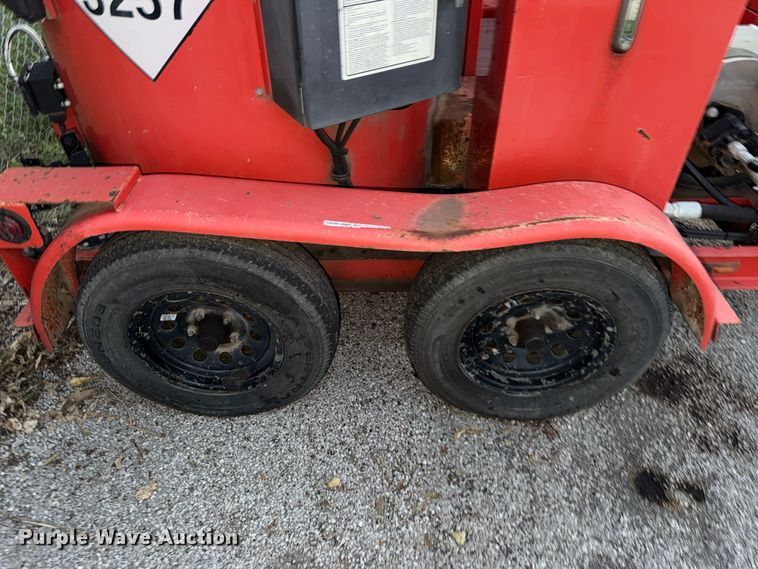 image for item FK3880 2012 Crafco Super Shot 125D melter applicator