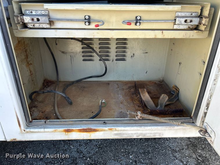 image for item FK3881 2011 Dodge 3500HD Crew Cab utility bed pickup truck
