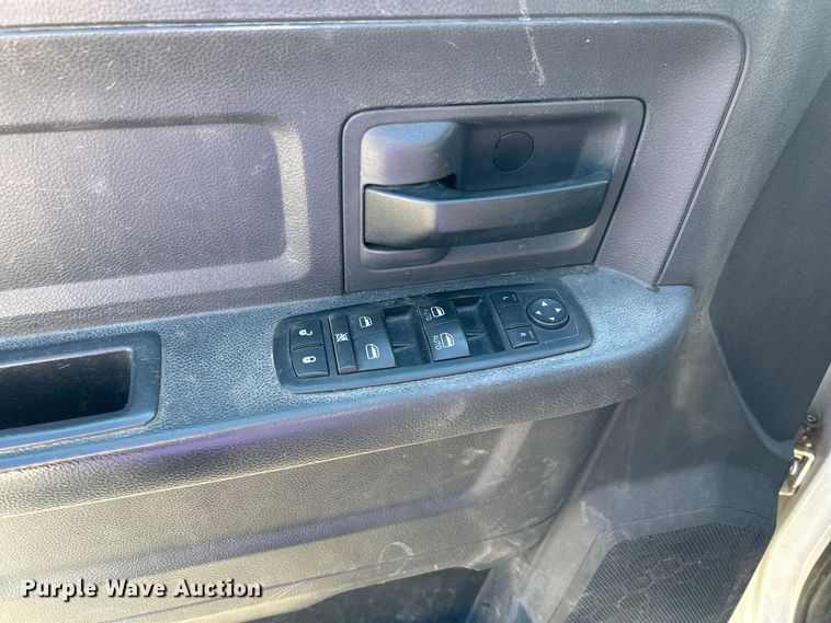 image for item FK3881 2011 Dodge 3500HD Crew Cab utility bed pickup truck