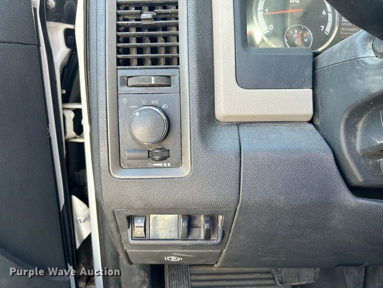 image for item FK3881 2011 Dodge 3500HD Crew Cab utility bed pickup truck