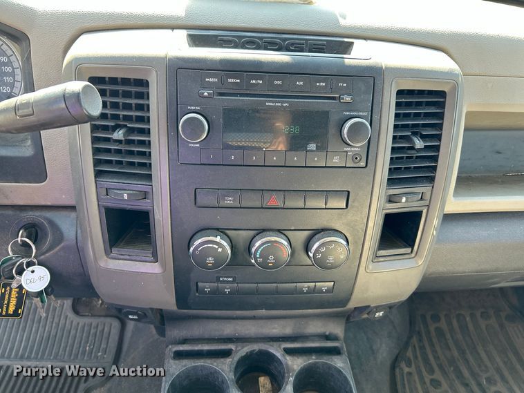image for item FK3881 2011 Dodge 3500HD Crew Cab utility bed pickup truck