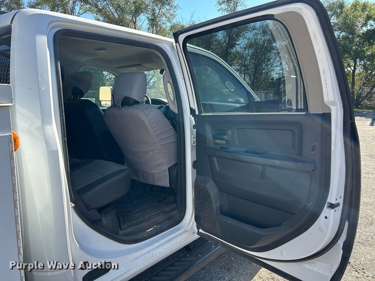 image for item FK3881 2011 Dodge 3500HD Crew Cab utility bed pickup truck