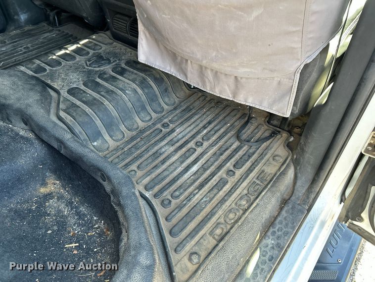 image for item FK3881 2011 Dodge 3500HD Crew Cab utility bed pickup truck