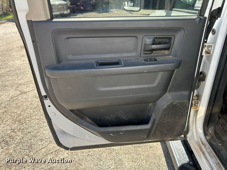 image for item FK3881 2011 Dodge 3500HD Crew Cab utility bed pickup truck