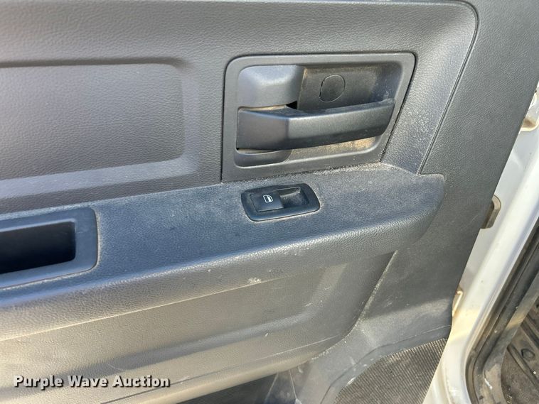 image for item FK3881 2011 Dodge 3500HD Crew Cab utility bed pickup truck