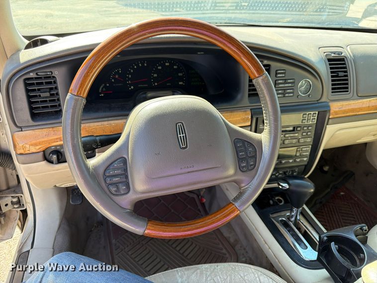 image for item FK3883 2001 Lincoln Continental 