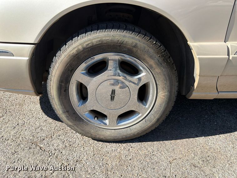 image for item FK3883 2001 Lincoln Continental 