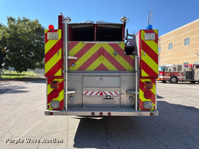image for item FK3885 1997 International 4900 pumper fire truck