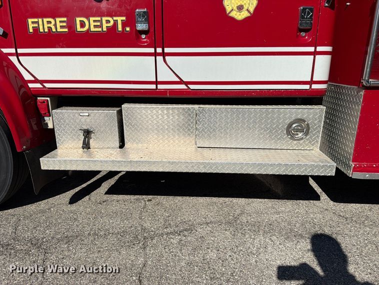 image for item FK3885 1997 International 4900 pumper fire truck