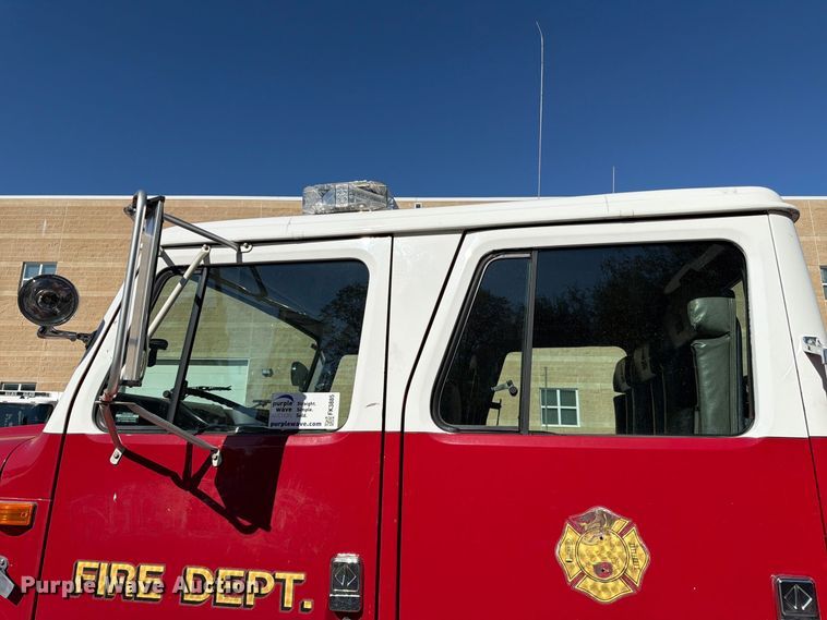 image for item FK3885 1997 International 4900 pumper fire truck
