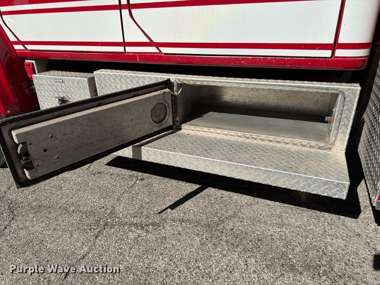 image for item FK3885 1997 International 4900 pumper fire truck
