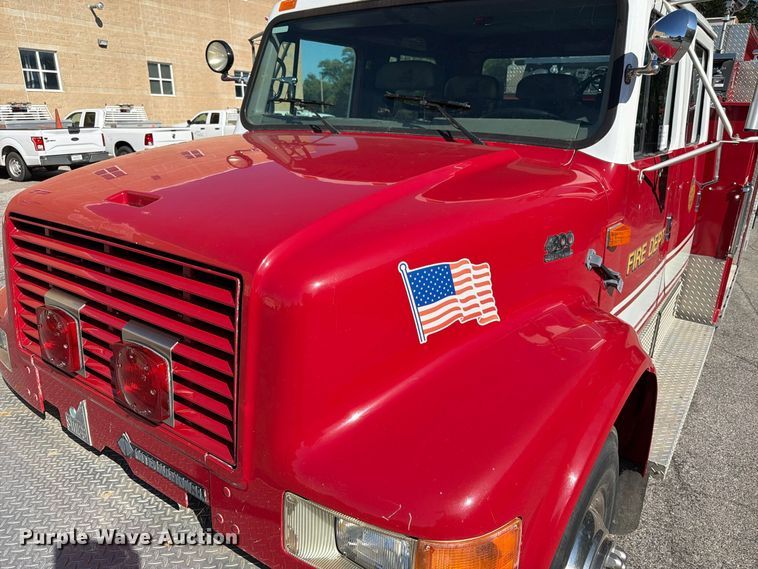 image for item FK3885 1997 International 4900 pumper fire truck