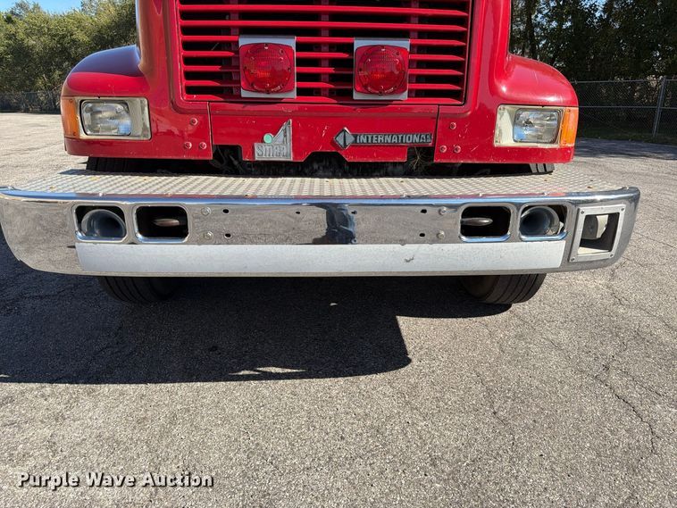 image for item FK3885 1997 International 4900 pumper fire truck