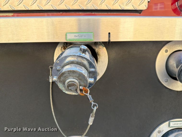 image for item FK3885 1997 International 4900 pumper fire truck
