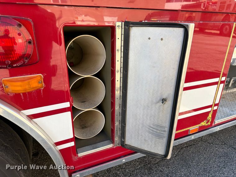image for item FK3885 1997 International 4900 pumper fire truck