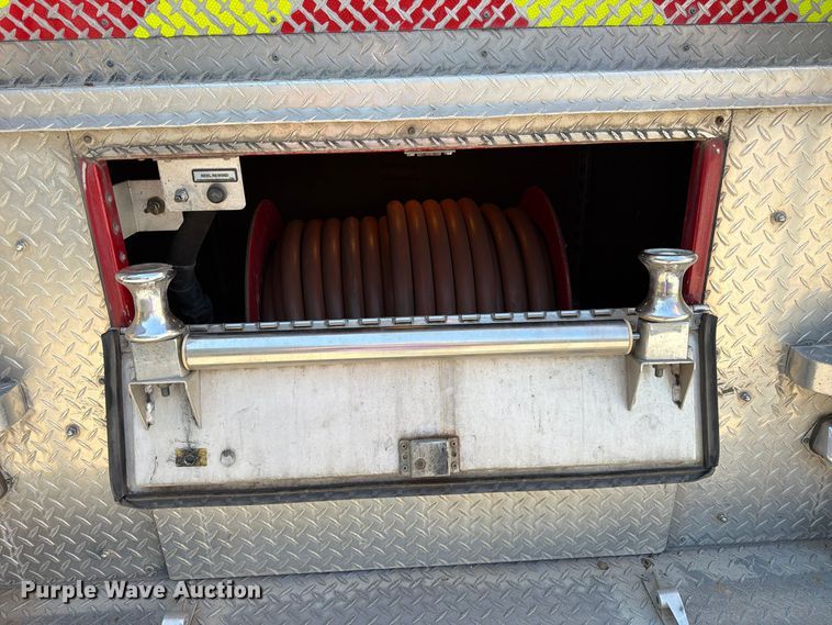 image for item FK3885 1997 International 4900 pumper fire truck