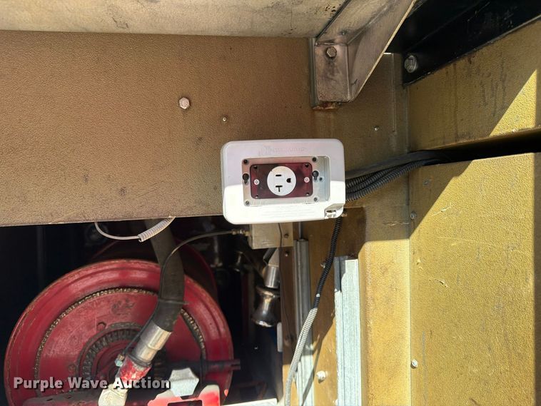image for item FK3885 1997 International 4900 pumper fire truck