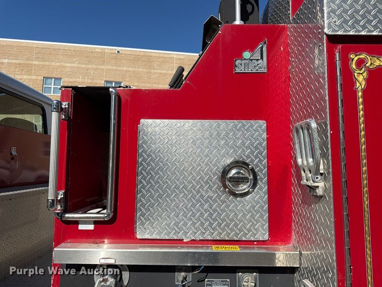 image for item FK3885 1997 International 4900 pumper fire truck