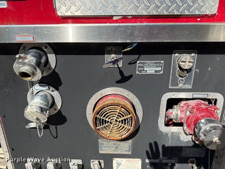 image for item FK3885 1997 International 4900 pumper fire truck