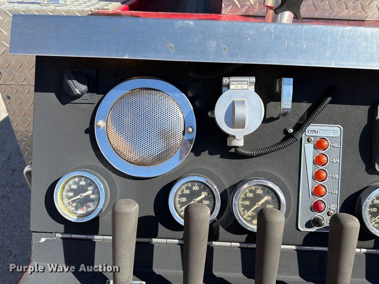 image for item FK3885 1997 International 4900 pumper fire truck