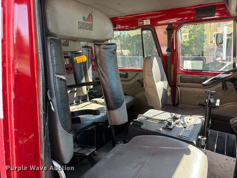 image for item FK3885 1997 International 4900 pumper fire truck
