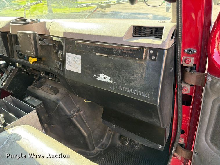 image for item FK3885 1997 International 4900 pumper fire truck