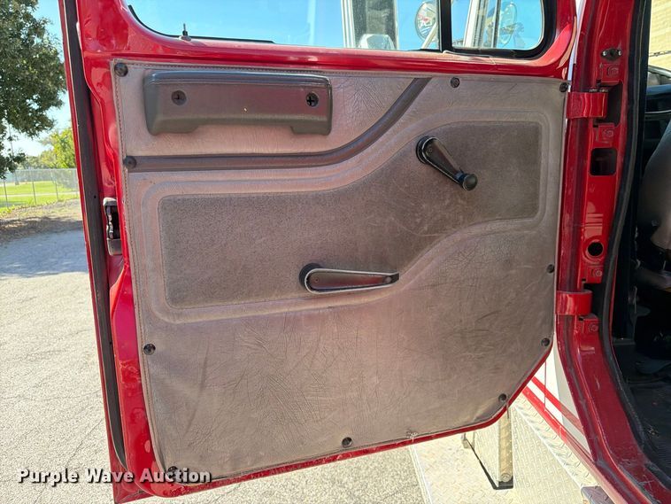 image for item FK3885 1997 International 4900 pumper fire truck