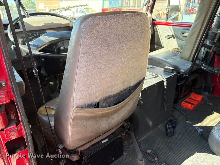 image for item FK3885 1997 International 4900 pumper fire truck