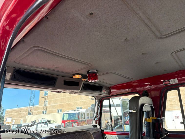 image for item FK3885 1997 International 4900 pumper fire truck