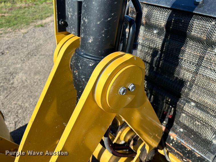 image for item FK3890 2015 Caterpillar 420F backhoe