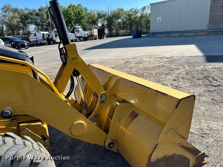 image for item FK3890 2015 Caterpillar 420F backhoe