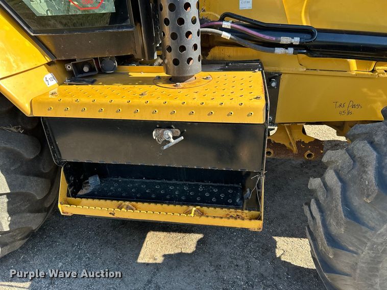image for item FK3890 2015 Caterpillar 420F backhoe