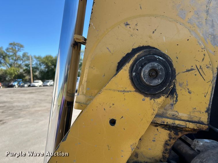 image for item FK3890 2015 Caterpillar 420F backhoe