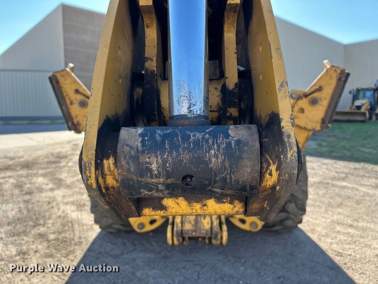 image for item FK3890 2015 Caterpillar 420F backhoe