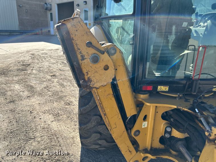 image for item FK3890 2015 Caterpillar 420F backhoe